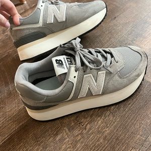 Women’s New Balances